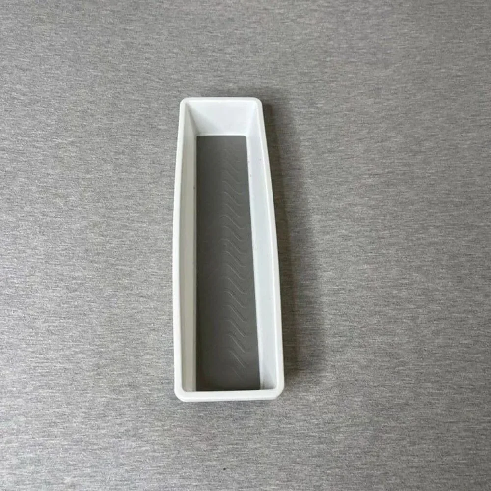 Rubbermaid Plastic Long Gripped Drawer Organizer
